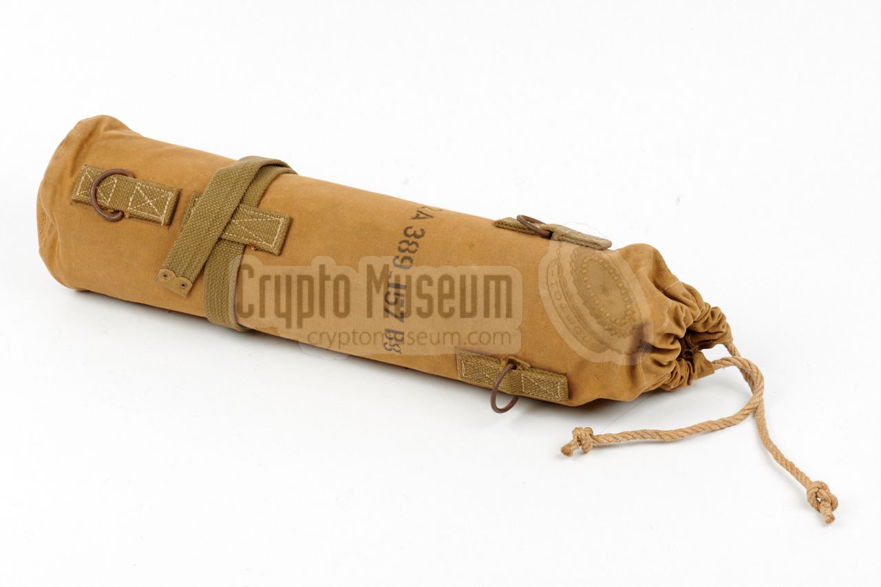 DF loop antenna in canvas carrying bag