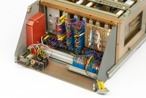 Device 32620 with removed front panel