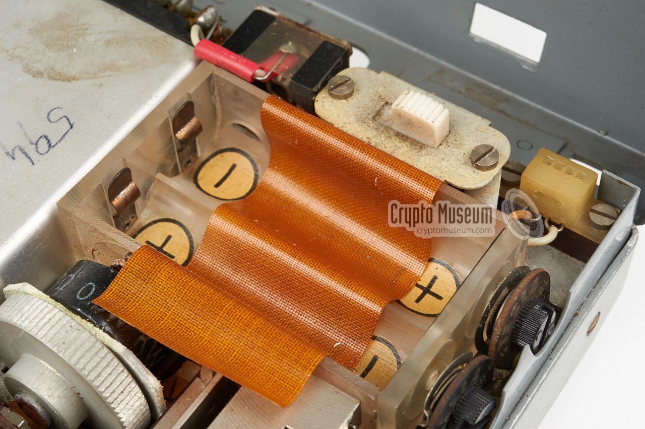 Battery compartment (2 x 1.5V AA-size)