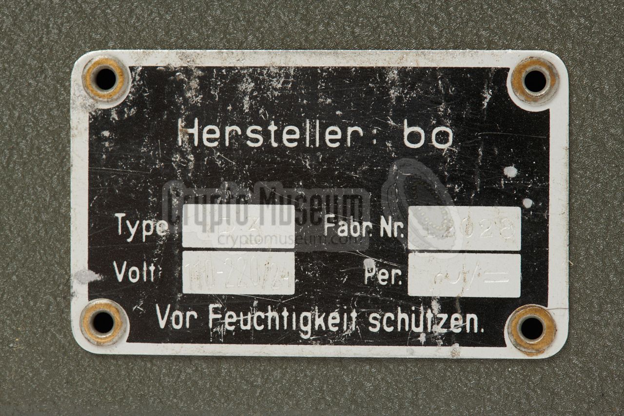 Serial number plate