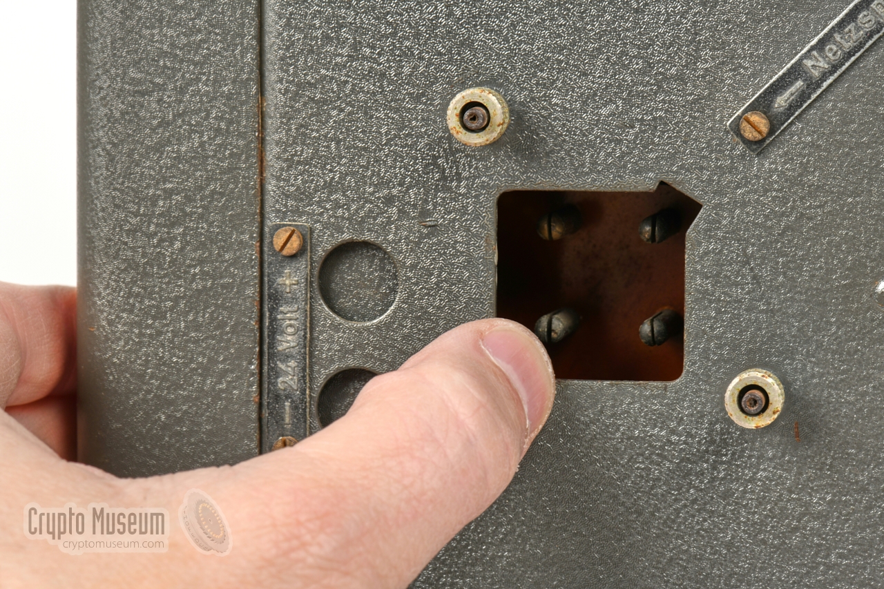 Selecting the mains AC socket