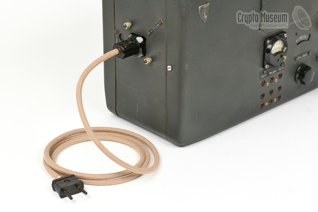 RS-20/M with mains AC power cord connected