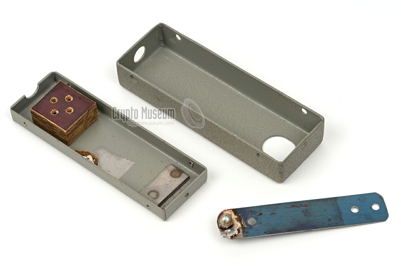 Disassembled morse key