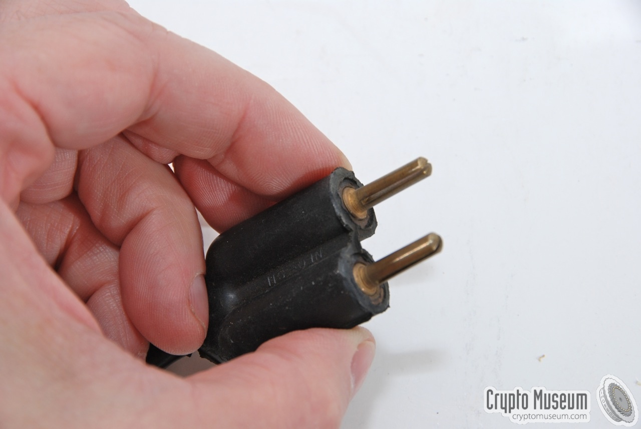 Rubber 'configurable' mains power plug