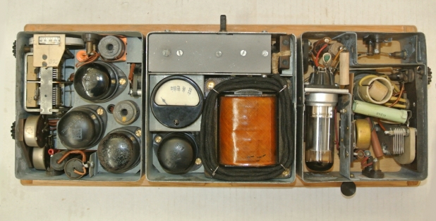 SE-108/10 without top lids, seen from the top. Copyright G�nter H�tter [2].