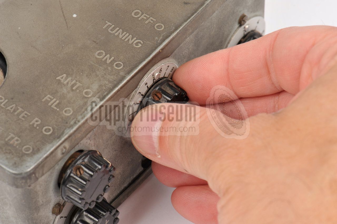 Adjusting the transmitter's tuned circuit