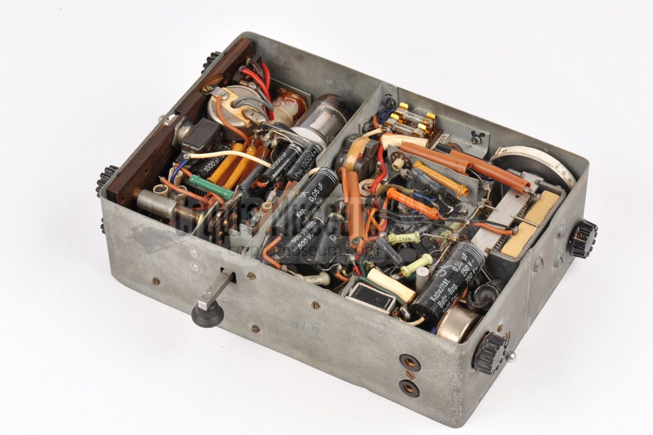 Interior - bottom view