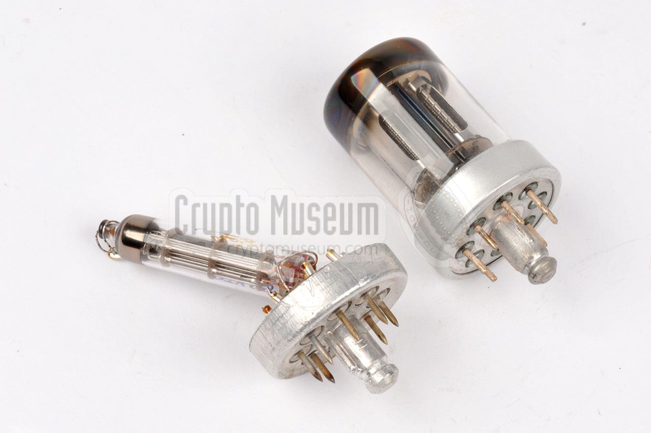 Original DLL22T valve (right) and reproduction (left)