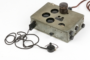 SE-109 with original earphone