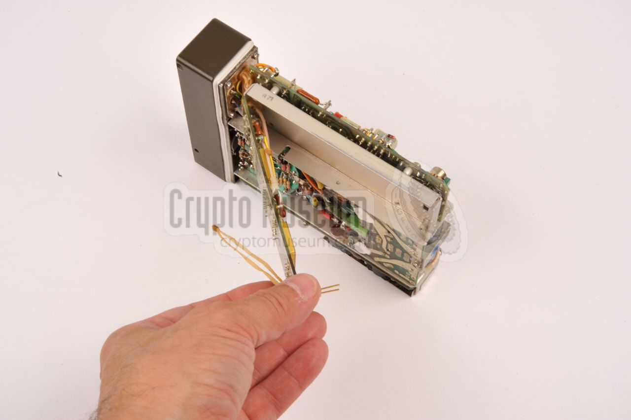 Removing the oscillator board