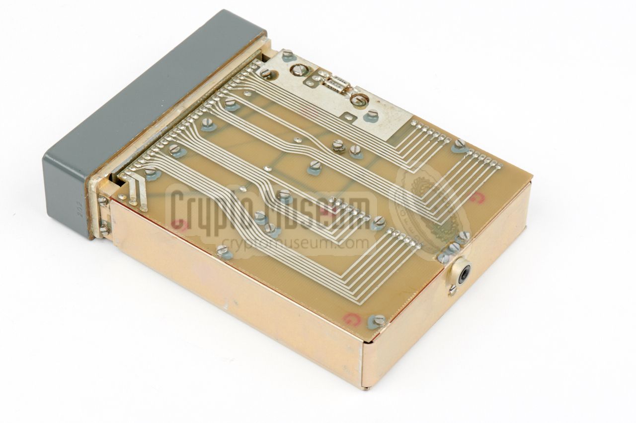 Interior bottom view (carried board)