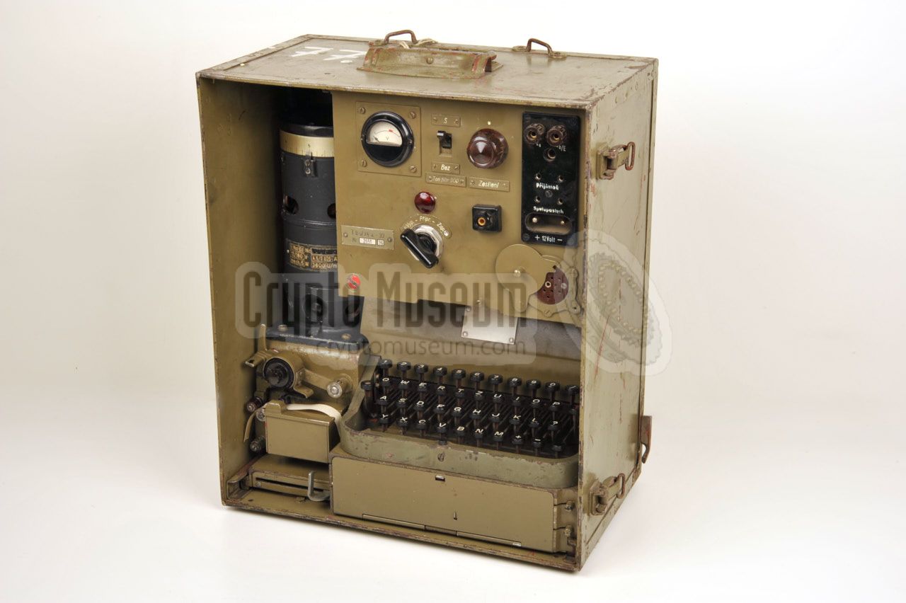 Feldhellschreiber with front cover removed