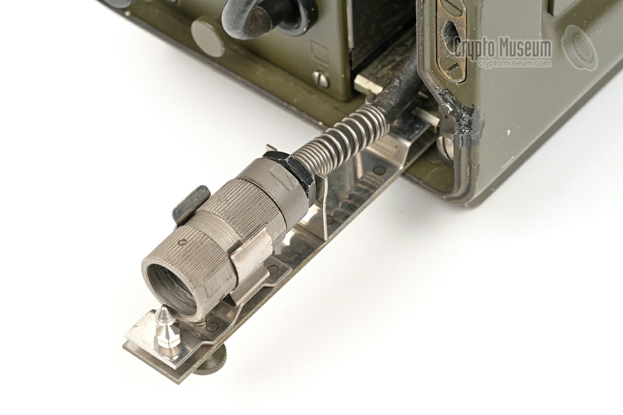 Fixed cable with U-229 connector