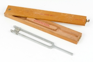 140 Hz tuning fork with wooden storage box